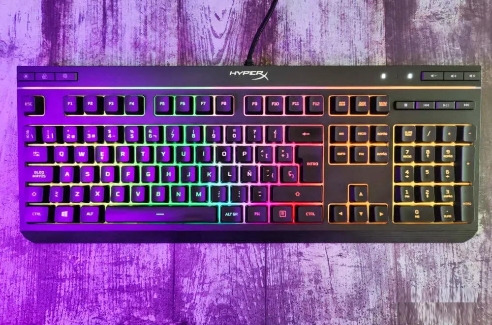 hyperx-alloy-core-rgb mejor teclado economico para trading